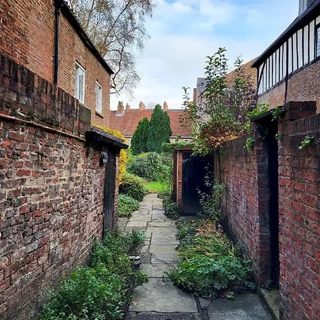 Minster Garden *